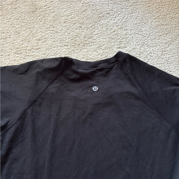Lululemon Swiftly Tech Black Short Sleeve T-Shirt Size 12 - Picture 3 of 4